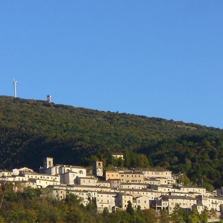 Вилла Il Risveglio Dei Sensi Fossato di Vico Экстерьер фото